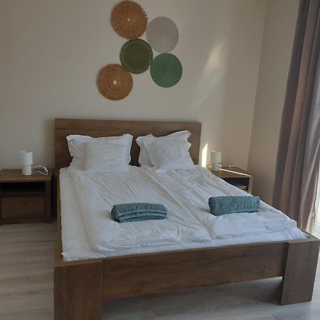 Chill House Apartman Eger Exterior foto