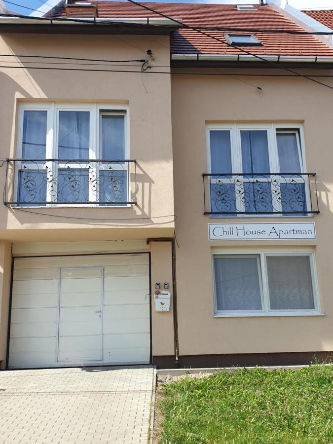 Chill House Apartman Eger Exterior foto